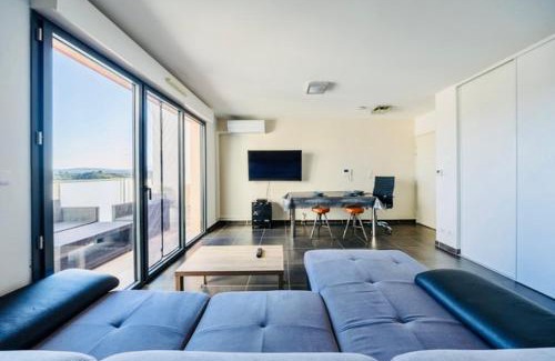 Grand Sud Apartment | T2 récent 45m2, Parking inclus, Clim