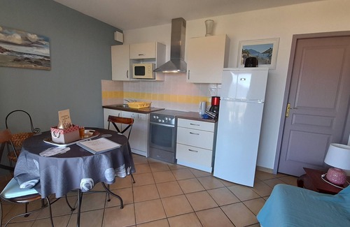 Propriano Apartment | T2 with GARDEN (N°4) - 2 minutes from the beach -Very BEAUTIFUL SEA VIEW
