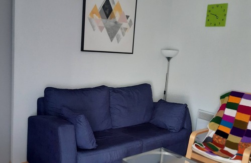 Saligos Apartment | T3 ground floor private garden 2minLUZ