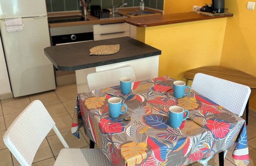 Saint-Denis Apartment | T3 Quiet residence with swimming pool