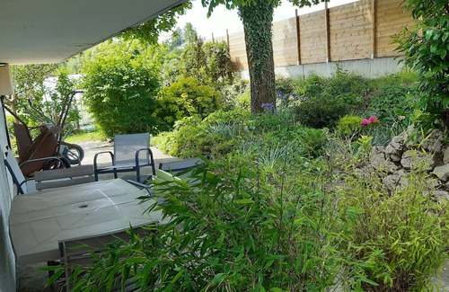 Sonnaz Apartment | T3 sleeps 4 +2 extra 60m2, in house, between Chambéry and Aix les Bains