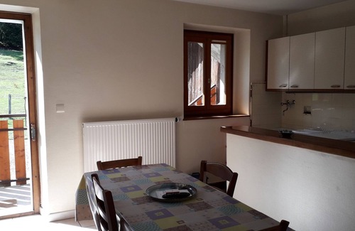 Allinges Apartment | T3 with garden in mini farm 10 minutes from Thonon and Lake Leman