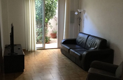 Saint-Denis House | T6 duplex near downtown, state garden, rate for 6 people