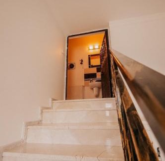 Ortahisar Apartment | Taşkiran house