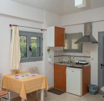 Kiparissia Apartment | Ta Spitakia Tsarbopoulos
