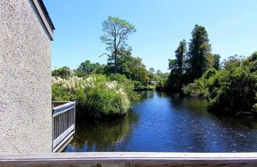 St. Simons Island Cottage | Tabby Cottage on quiet lagoon, peaceful, one level, Wi-Fi included