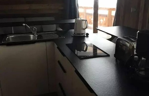 Cognet Apartment | Taburle Residence - HIGH STATION HEARING APARTMENT