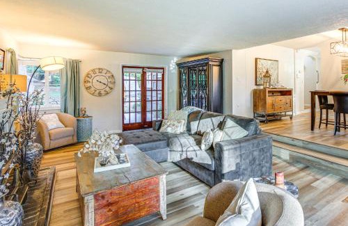 Tillicum House | Tacoma Retreat with Fire Pit - Walk to Lake Access!
