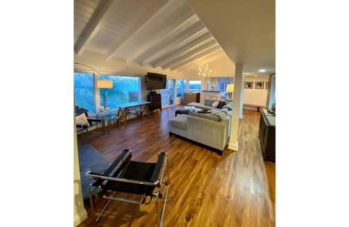 Laguna Beach Resort | Tahiti Paradise in Laguna Beach