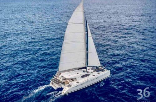 Uturoa Boat Rental | Tahiti Private Catamaran