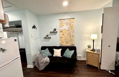 Friday Harbor Condo | Tahlequah's Place Condo in Downtown Friday Harbor