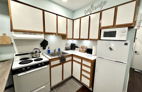 Friday Harbor Condo | Tahlequah's Place Condo in Downtown Friday Harbor