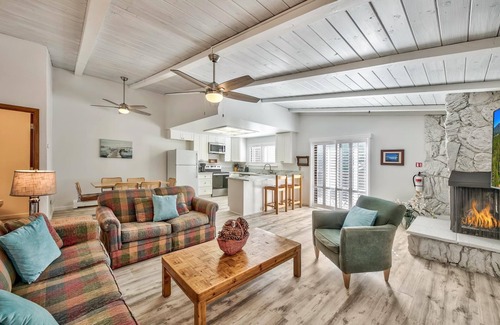 Zephyr Cove Condo | Tahoe gem! Spacious Lake Village condo close to beaches & ski area!