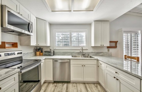 Zephyr Cove Condo | Tahoe gem! Spacious Lake Village condo close to beaches & ski area!