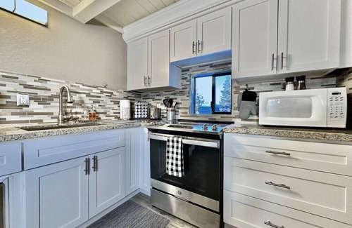 Tahoe Keys House | Tahoe Keys Loft-Garage Parking