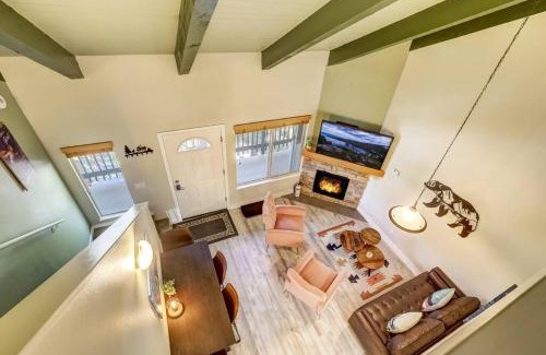 Tahoe Village Apartment | Tahoe Snowbird Retreat