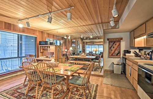 Incline Village House | Tahoe Townhome Dreamin’ ~3 Miles to Lake & Skiing!