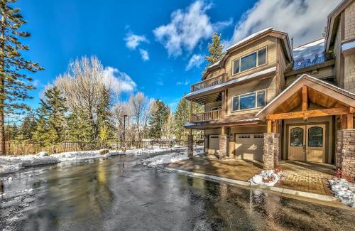 South Lake Tahoe Villa | Tahoe Woods 101 at Stateline - Walk to Lake