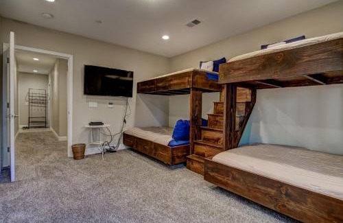 South Lake Tahoe House | Tahoe Woods Hideout Bdtahoe