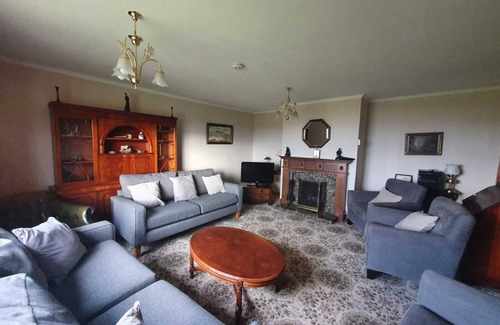 Baleshare House | Taigh Mairi