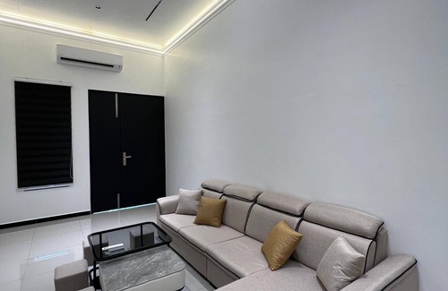 Taiping House | Taiping NewLanded Full AC 3R2B AeonMall 2mins LakeGarden 7mins