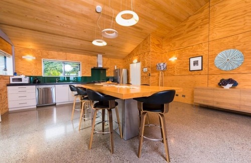 Punakaiki House | Takutai Beach House Punakaiki