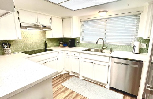 McAllen House | Tall Palms Oasis