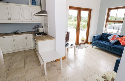 Belmullet House | TALLAGH ROAD, pet friendly, with open fire in Belmullet, County Mayo