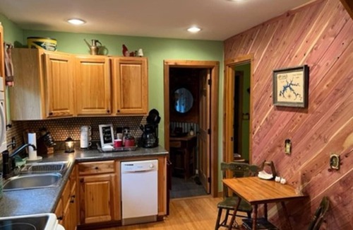 Hilham Cabin | Talley's Cabins And Breakfast By Dale Hollow Lake. Right Where You Want To Be!
