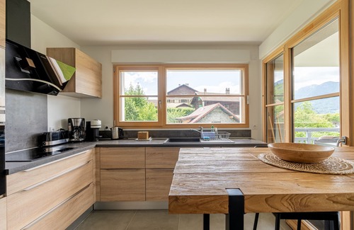 Talloires-Montmin Apartment | Talloires Village/New Residence/Beach on foot
