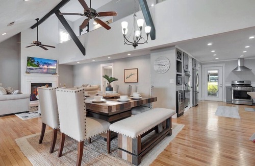 Quincy House | Talquin Time: Lakefront - Dock - Pool Table