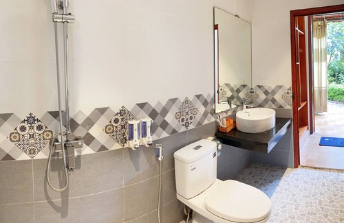 Hoa Lu Hotel | Tam Coc Golden Sky Homestay
