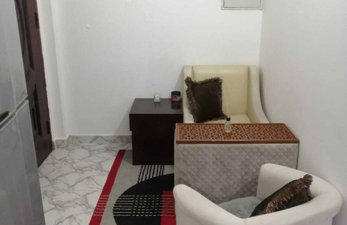 Al Wahdah Apartment | Tanih Place 5