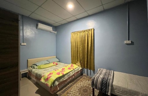 Kampung Padang Jambu House | Tanjung Pagar Homestay 3 Bilik Tidur, 2 Bilik Air