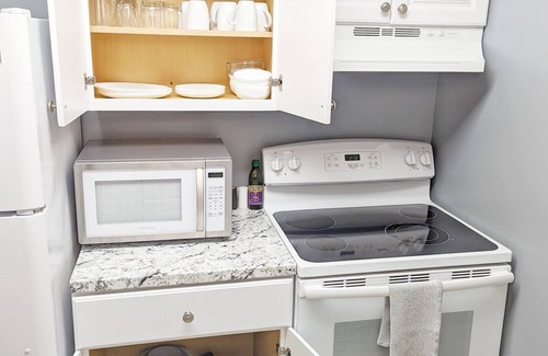 Bay City Apartment | Tanner Bldg Apt 7 - 2 bedroom (Downtown)