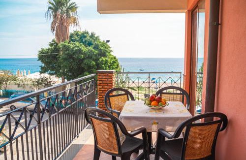 Mazzeo Apartment | Taormina Beach Front - Mazzeo