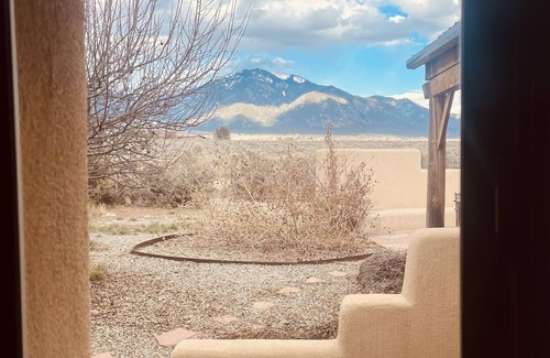 El Prado House | Taos Mountain Views Cozy Home Special Rates