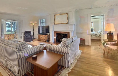 Tappahannock House | Tappahannock RIVERFRONT Estate Home on the Scenic Rappahannock