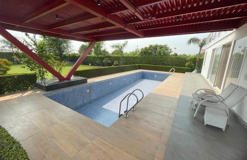 Faridabad Villa | Tara's Riverside Farm