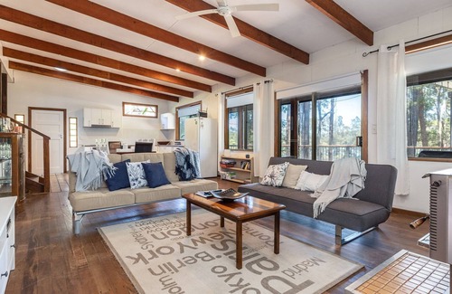 Tarbuck Bay Cabin | Tarbuck Cabin relax and enjoy a fuse free holiday