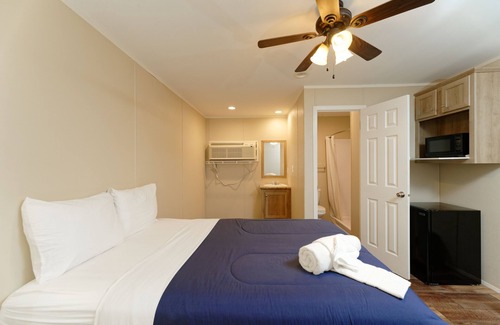 Big Spring Cabin | Target Hospitality - Big Spring Lodge