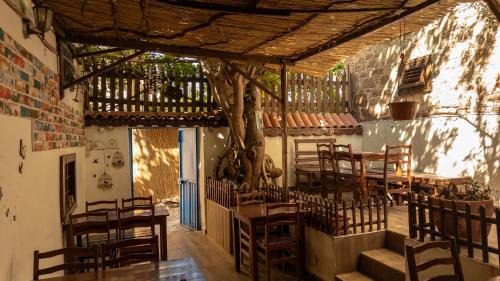 Ayvalik City Center House | Tarihi Rum Konağı Antikhan