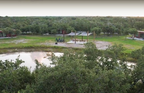 Rockport House | Tarpon Container Home - Fish Camp Rockport