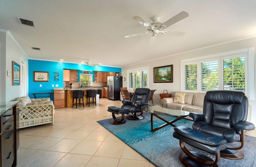 Whispering Pines House | Tarpon Tales | Pet-friendly home with fantastic boating access on Big Pine Key