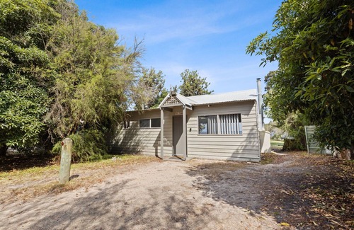 Forge Creek House | Tarra - Waterfront Retreat: Secluded lodges perfect for nature lovers