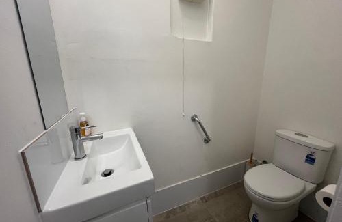 Greenacres Apartment | Tasha's Duplex on Muller