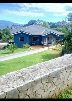 Mandeville House | Tashari luxury inn