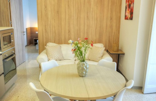 Valletta Apartment | Tasteful 2bedrooms with Maltese balcony MCOP1-2