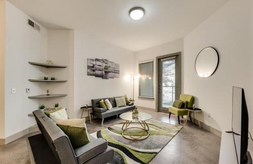 Coffeyville Apartment | Tasteful 2BR I Pool I Gym I Parking I Workspace