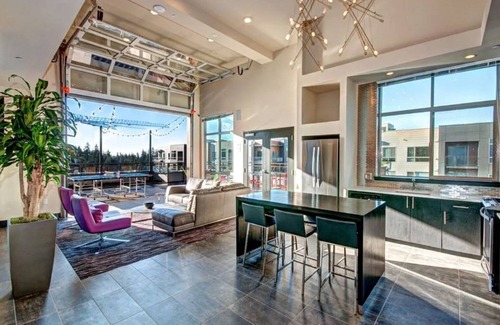 Northeast Bellevue Apartment | Tasteful Bellevue Jr 1BR w/Firepits & Games, nr Dining, by Blueground